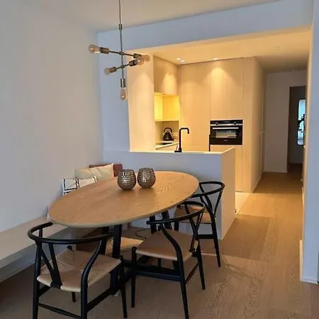 Oasis Luxury In Centre Apartment *